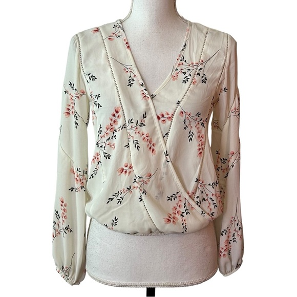 Sienna Sky Faux Wrap Floral Long Sleeve Top SZ XS in White Pink Print Boho NEW - Picture 1 of 7